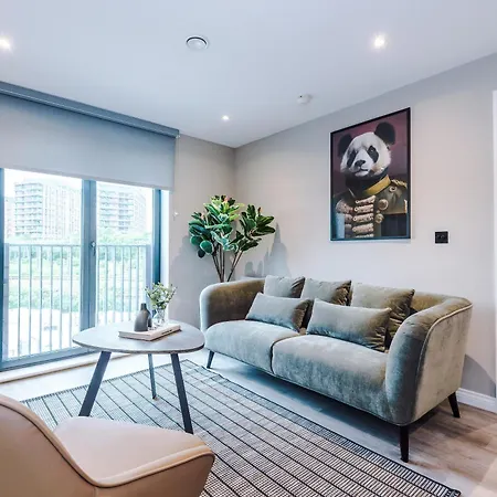 Modern 2 Bed Flat Centre 公寓 *