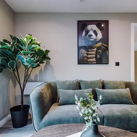 Appartement Modern 2 Bed Flat Centre