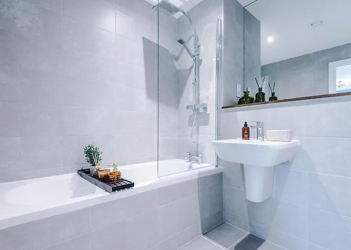 Modern 2 Bed Flat Centre * Leeds (West Yorkshire)