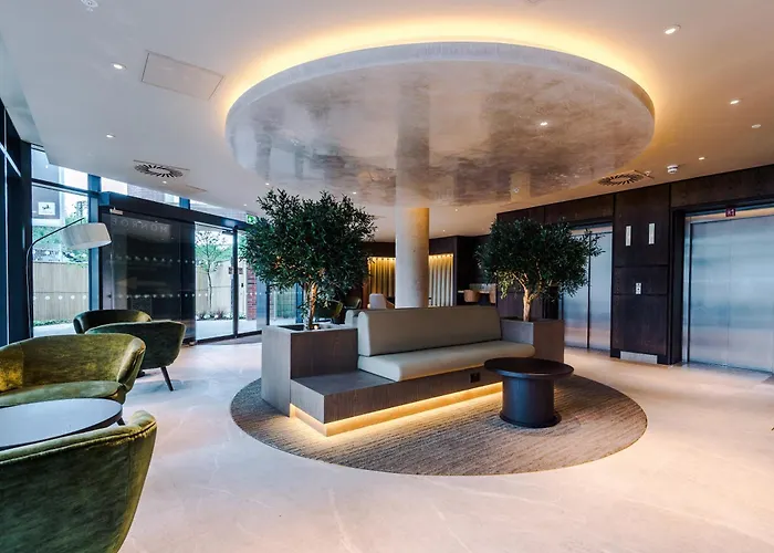 Modern 2 Bed Flat Centre Apartment