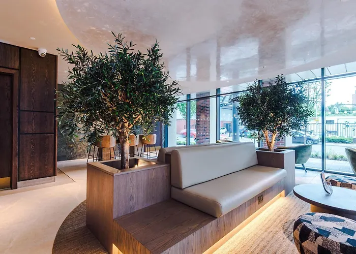 Modern 2 Bed Flat Centre