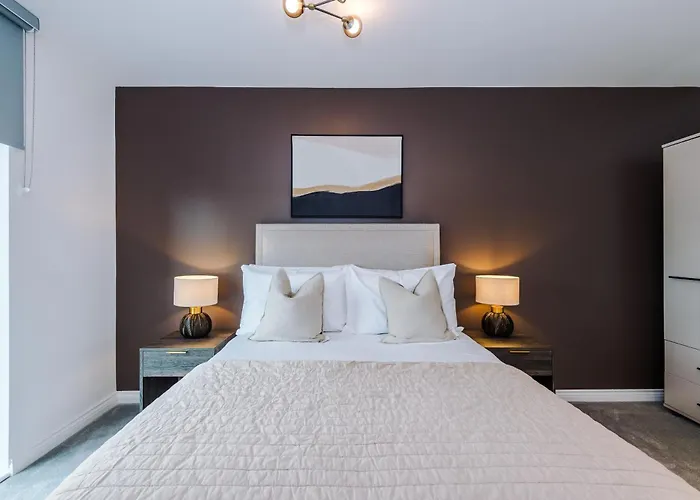 Modern 2 Bed Flat Centre * Leeds (West Yorkshire)