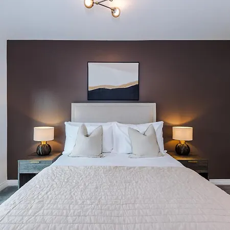 Modern 2 Bed Flat Centre * 利兹